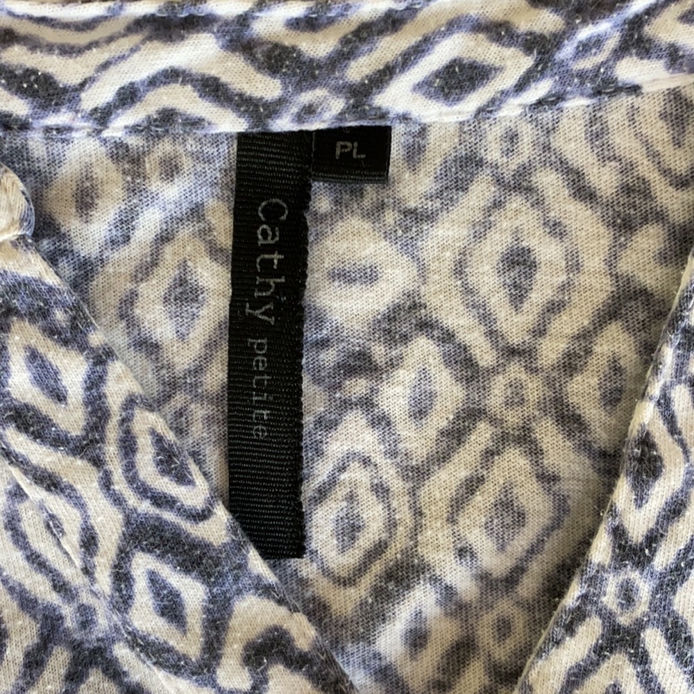 Petite large patterned blouse - Picture 6 of 9